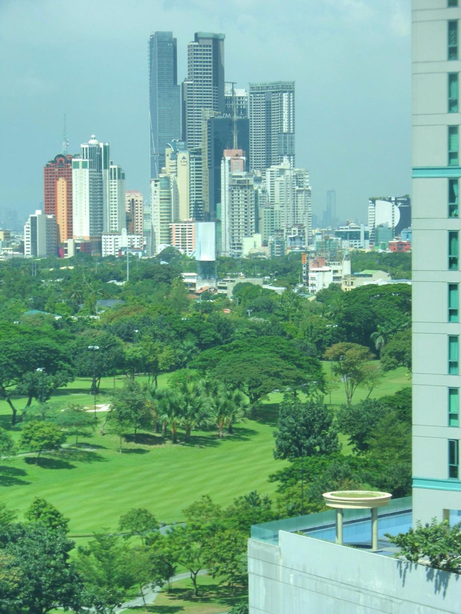 Avant Apartments At The Fort Taguig Bagian luar foto